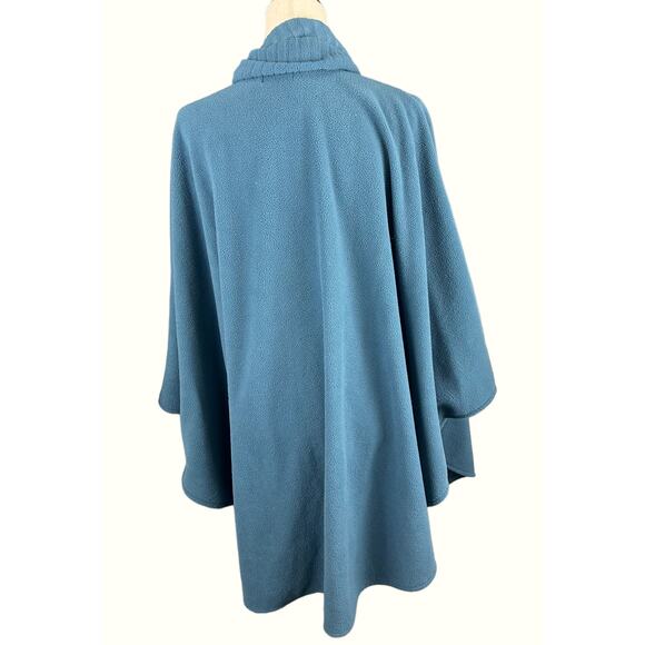 Le Moda Poncho Womens One Size Scarf Fleece Cape Jacket Blue Button Pockets - Picture 8 of 8